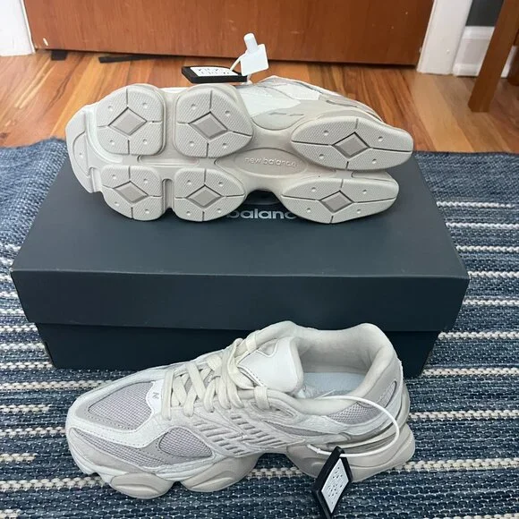 [NEW IN BOX] New Balance 9060 'Moobbeam' [M 5/W 6.5] - Picture 3 of 4